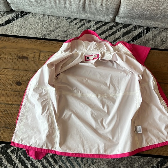 MEC Rain Jacket - Size Youth 14 - Picture 11 of 16